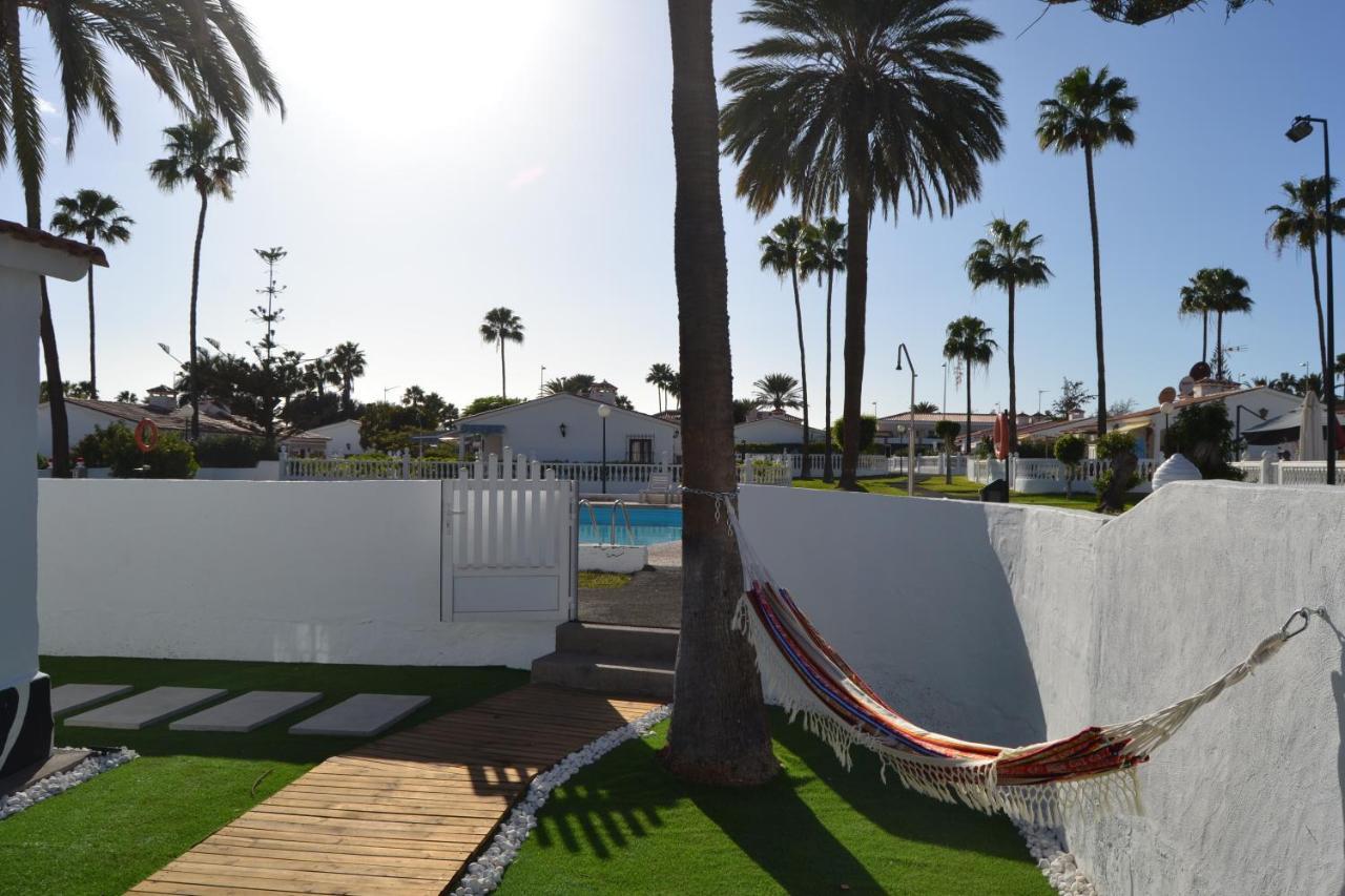 White Exclusive Bungalow. 2 Rooms, Garden & Pool. Vakantiehuis Maspalomas (Gran Canaria)